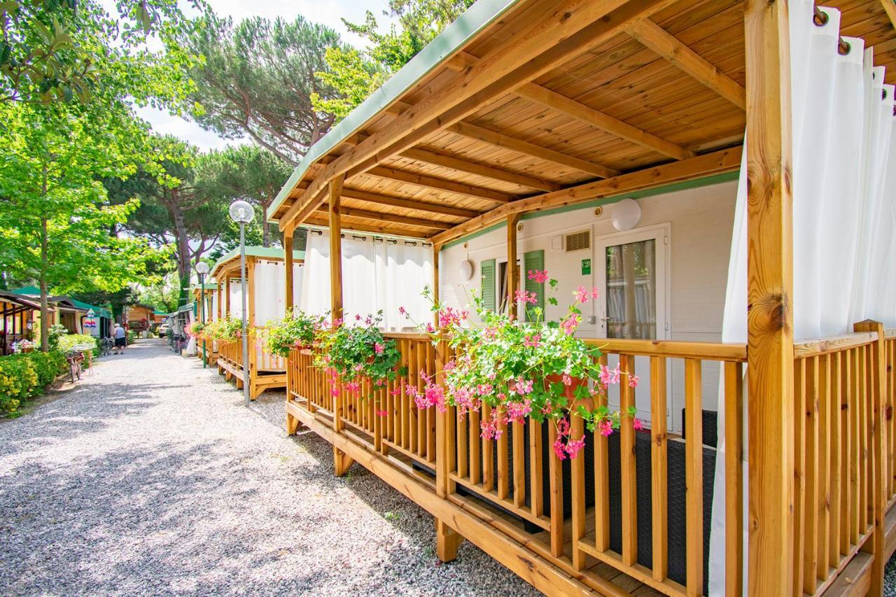 Camping Parco Vacanza Partaccia 2 マリーナ・ディ・マッサ エクステリア 写真