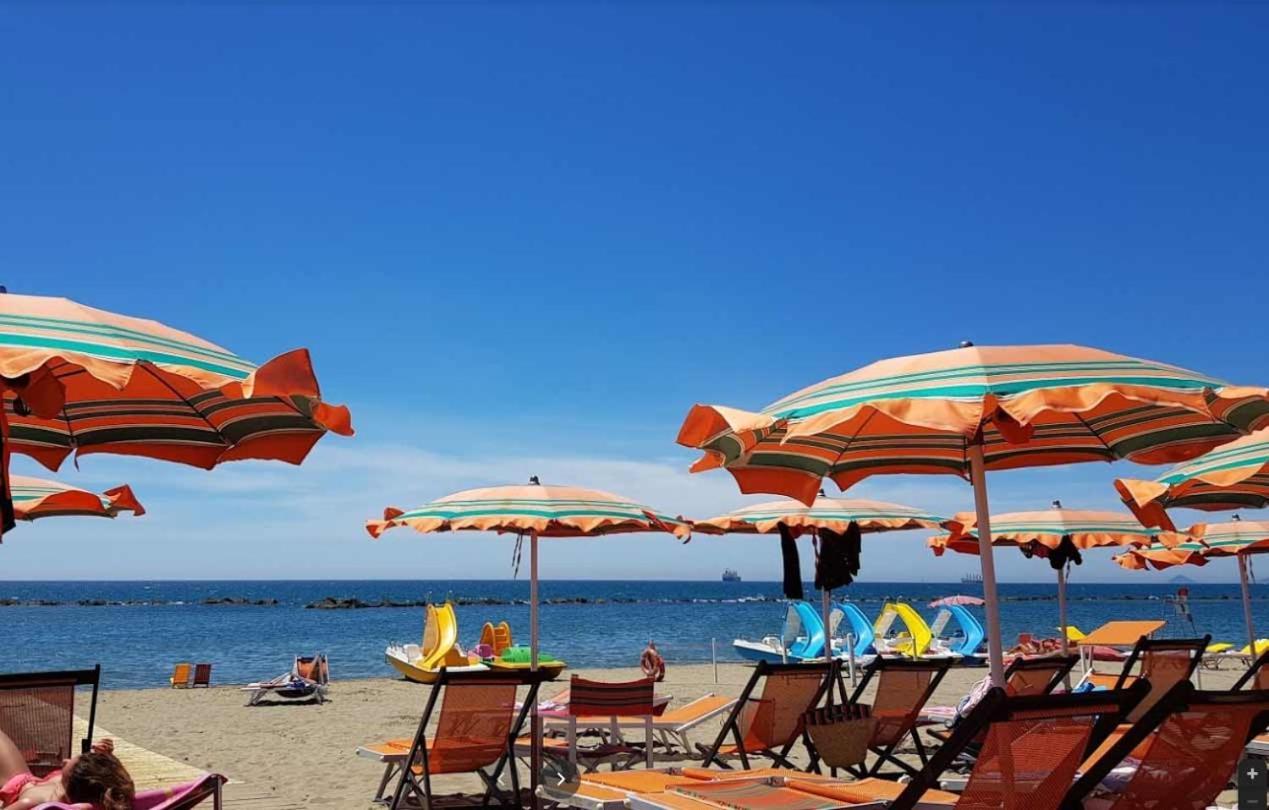 Camping Parco Vacanza Partaccia 2 マリーナ・ディ・マッサ エクステリア 写真